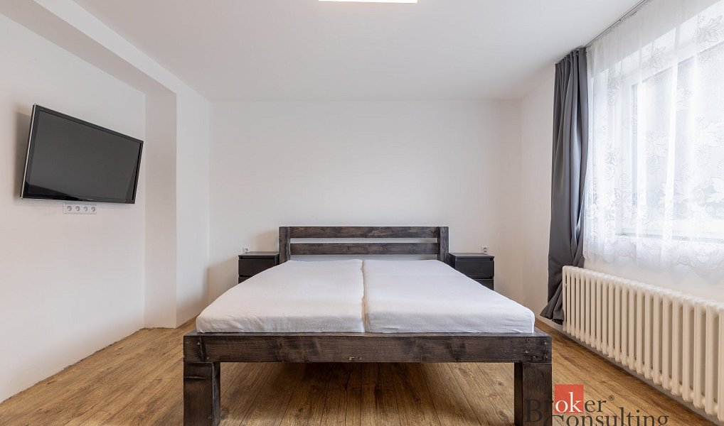 Prodej domu 139 m² s pozemkem 414 m², Strážnice – náhled fotky 3