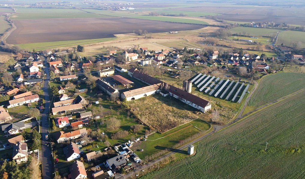 Prodej zemědělského objektu 350 m², Čachovice – náhled fotky 2