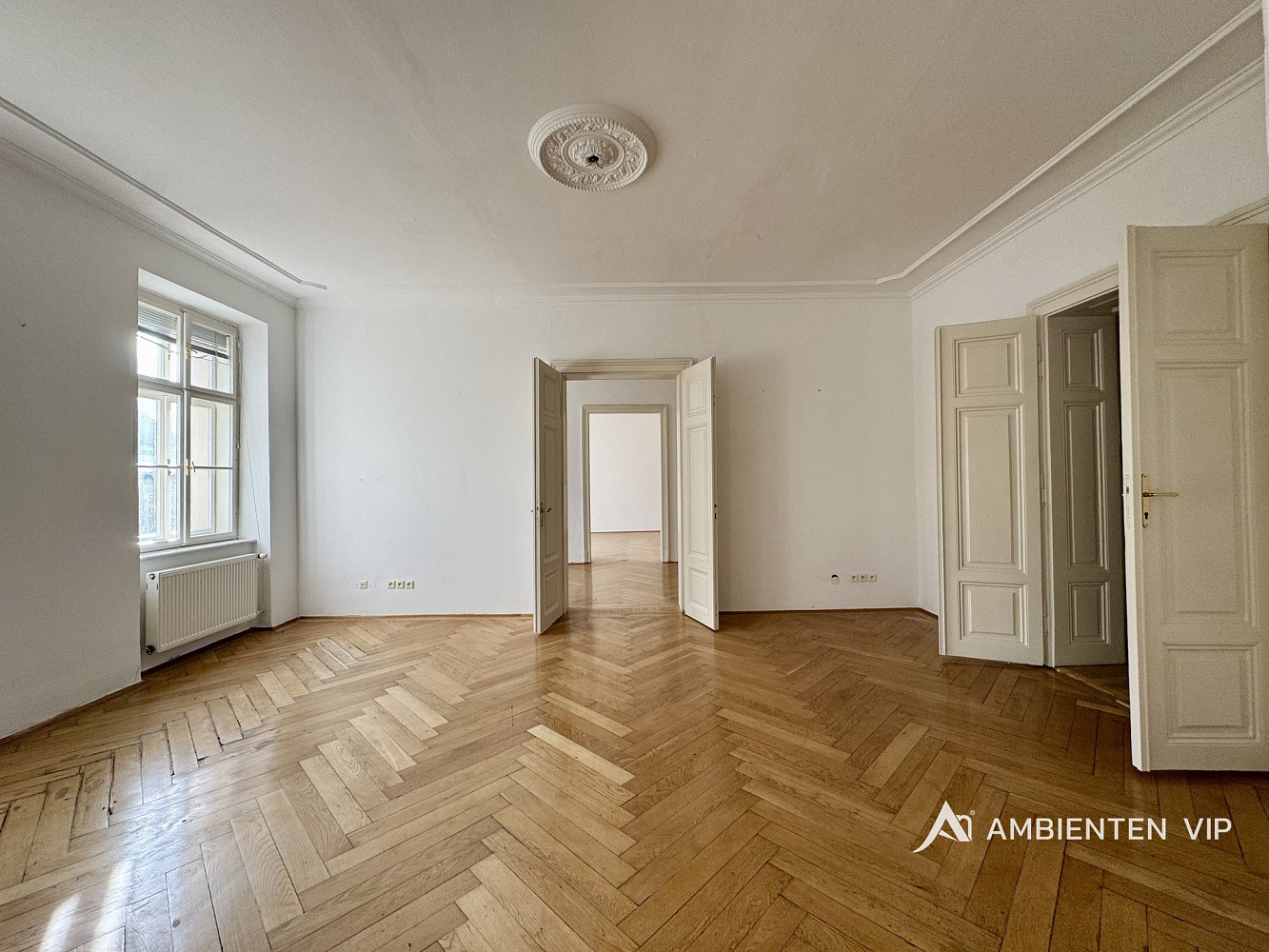 Pronájem kanceláře 316 m² – fotografie 5