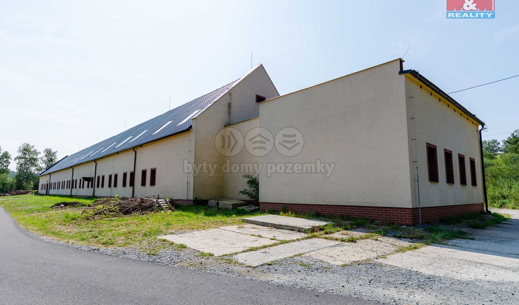 Prodej domu 2 000 m² s pozemkem 2 523 m², Valšov – náhled fotky 15