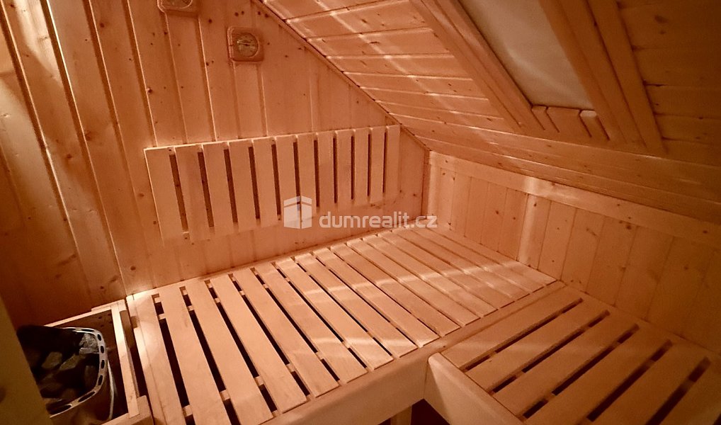 Prodej domu 300 m² s pozemkem 1 292 m², Železná Ruda – náhled fotky 28