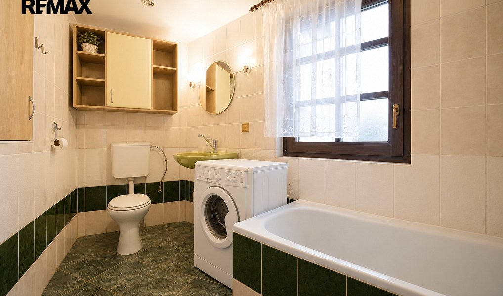 Prodej domu 236 m² s pozemkem 1 191 m², Hradec Králové – náhled fotky 19