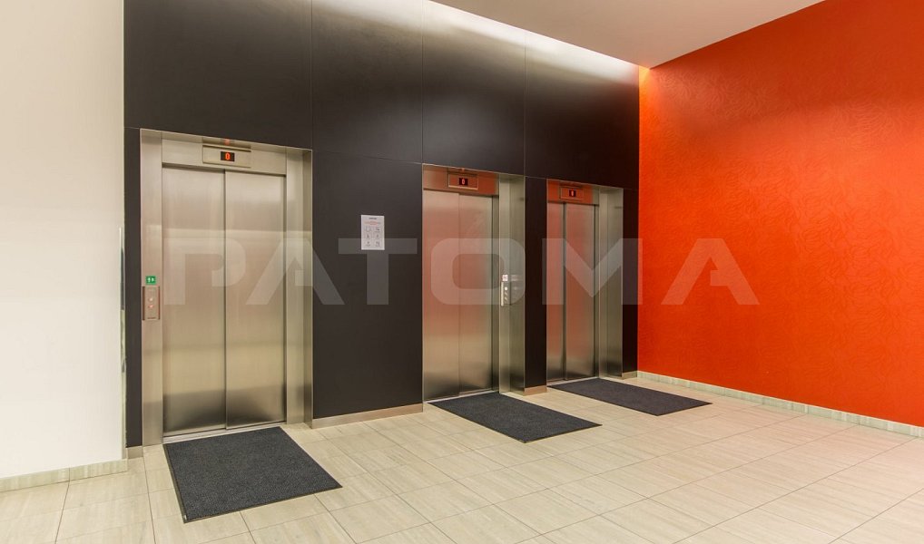 Pronájem kanceláře 559 m², Praha – náhled fotky 9