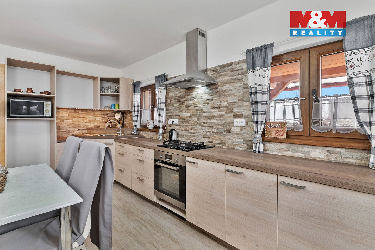 Prodej domu 111 m² s pozemkem 648 m² — photo 2