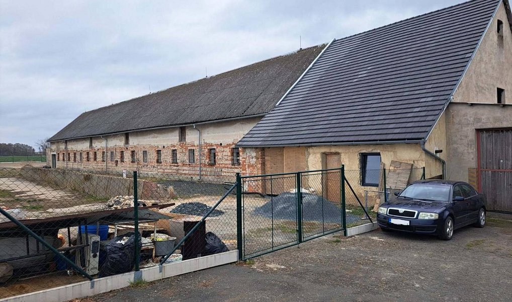 Pronájem skladovacích prostor 120 m², Úžice – náhled fotky 2