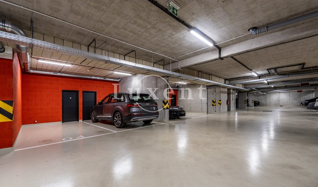 Prodej bytu 4+kk 191 m², Praha – náhled fotky 23