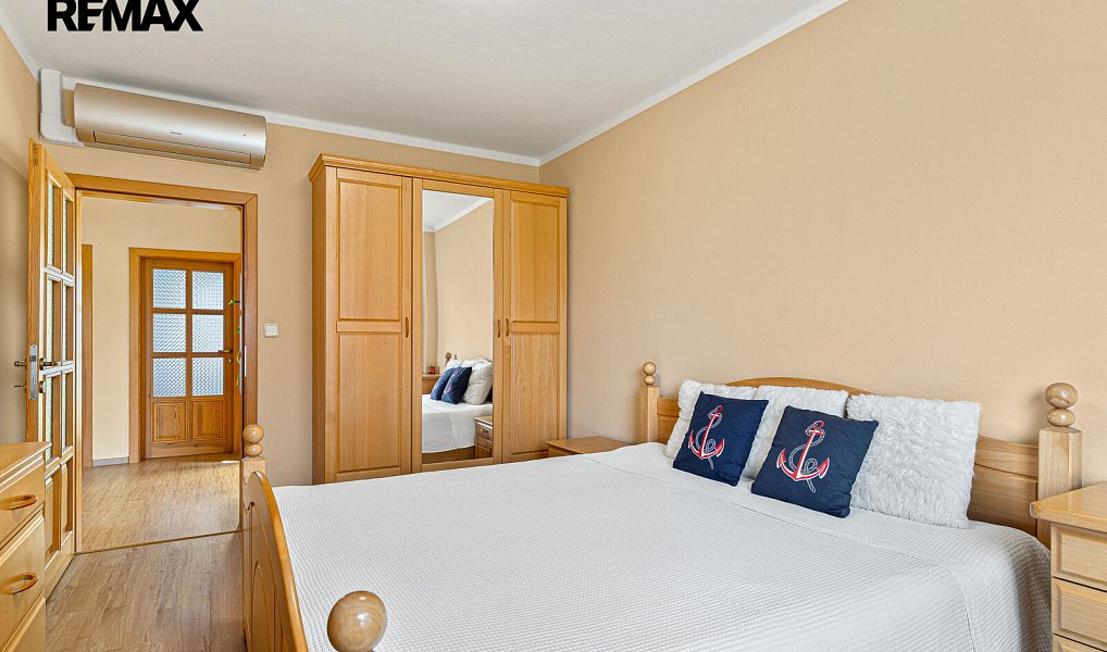 Prodej domu 186 m² s pozemkem 1 033 m², Uhlířské Janovice – náhled fotky 4