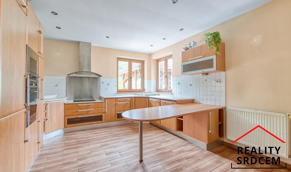 Prodej domu 170 m² s pozemkem 921 m², Bystřice – náhled fotky 5