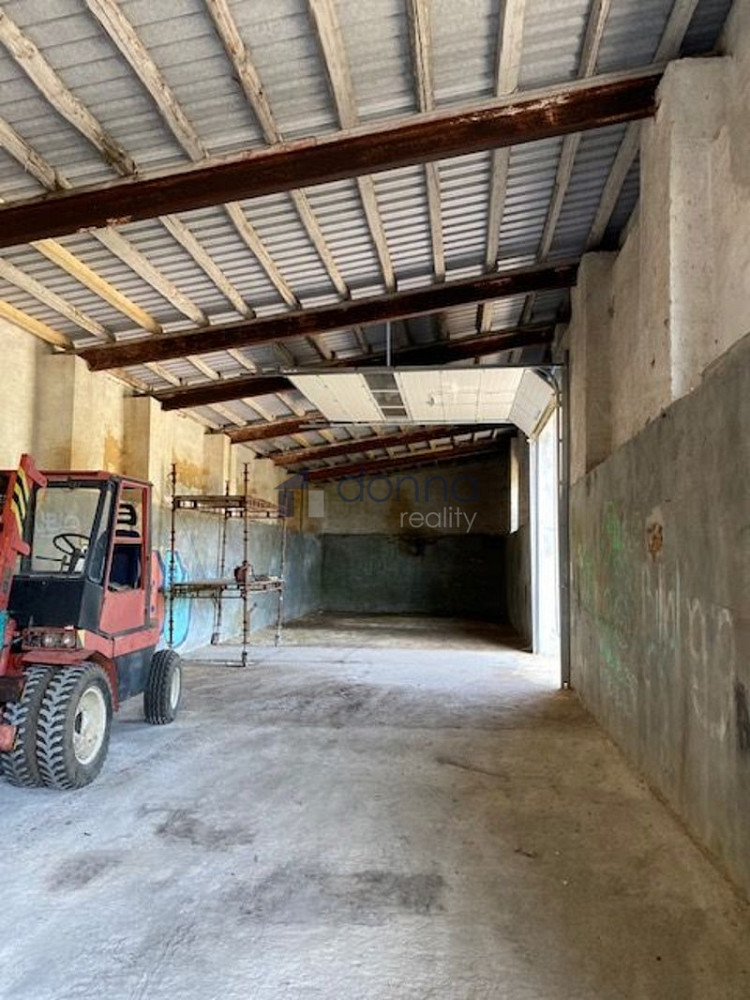 Pronájem skladovacích prostor 319 m² – fotografie 2