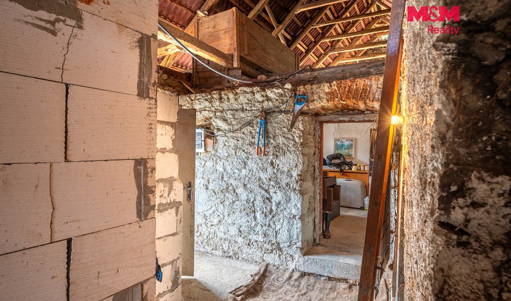 Prodej stavebního pozemku 1 676 m², Strašice – náhled fotky 20