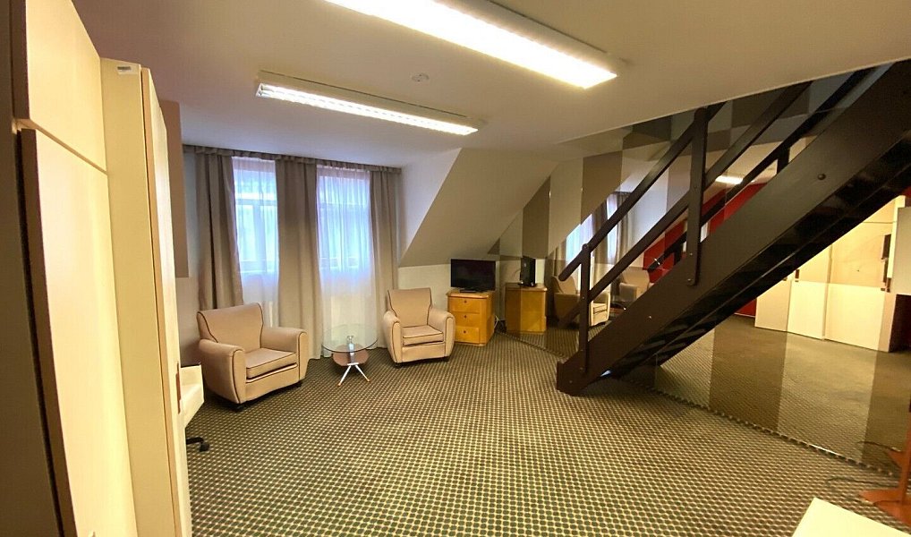 Prodej nájemního domu, činžáku 444 m², Karlovy Vary – náhled fotky 16