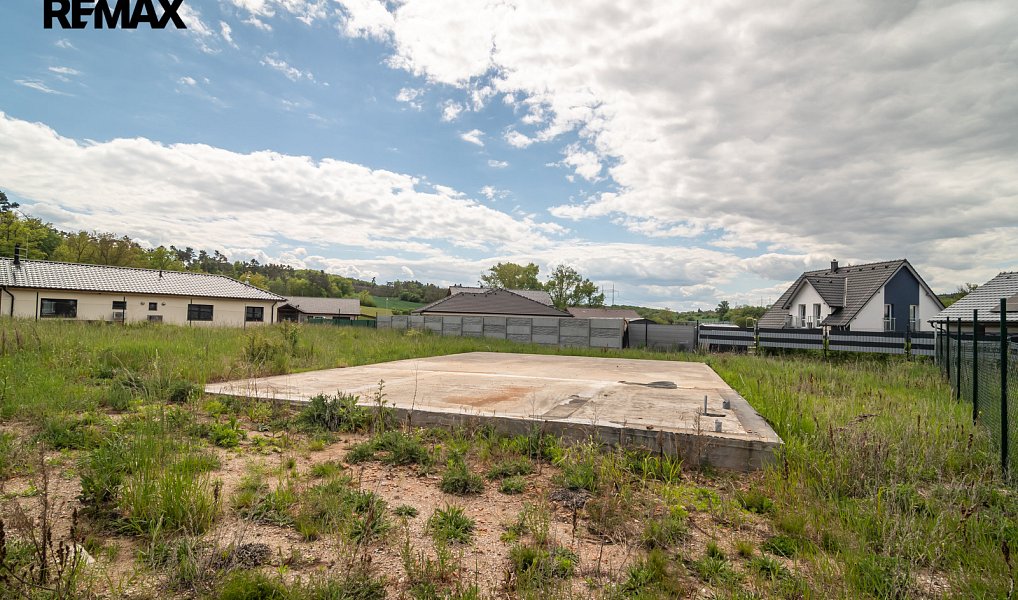 Prodej stavebního pozemku 1 019 m², Holedeč – náhled fotky 12