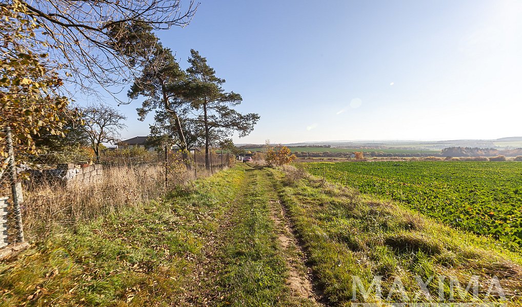 Prodej pozemku 935 m², Dobříč – náhled fotky 10