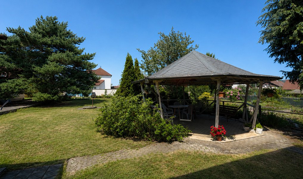 Prodej domu 220 m² s pozemkem 945 m², Šťáhlavy – náhled fotky 8