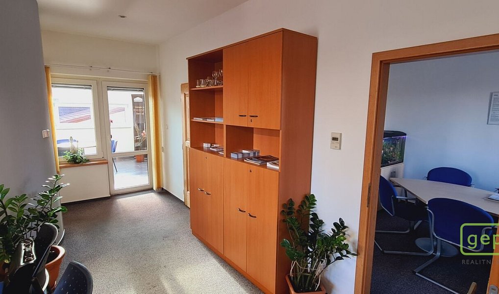 Prodej domu 208 m² s pozemkem 103 m², České Budějovice – náhled fotky 9