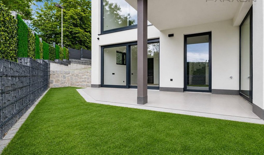 Prodej domu 305 m² s pozemkem 362 m², Praha – náhled fotky 18