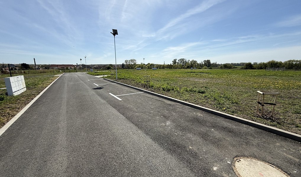 Prodej stavebního pozemku 820 m², Rožďalovice – náhled fotky 2
