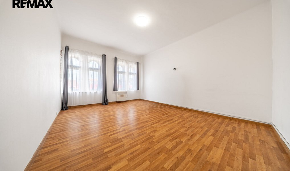 Pronájem bytu 2+1 73 m², Praha – náhled fotky 2