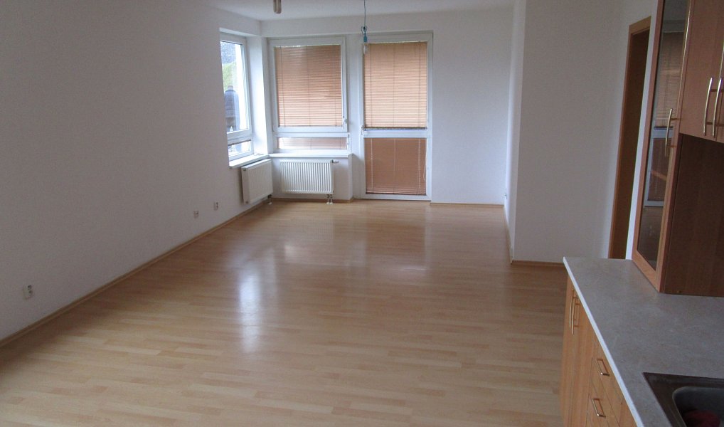 Pronájem bytu 2+kk 67 m², Liberec – náhled fotky 2