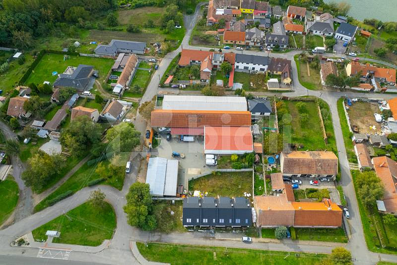 Prodej výrobních prostor 2 721 m²