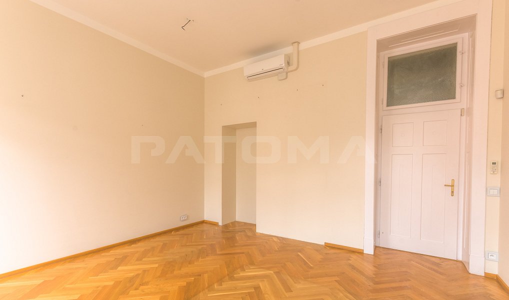 Pronájem kanceláře 131 m², Praha – náhled fotky 8