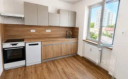 Pronájem bytu 2+1 53 m², Šafaříkova, Písek - Budějovické Předměstí