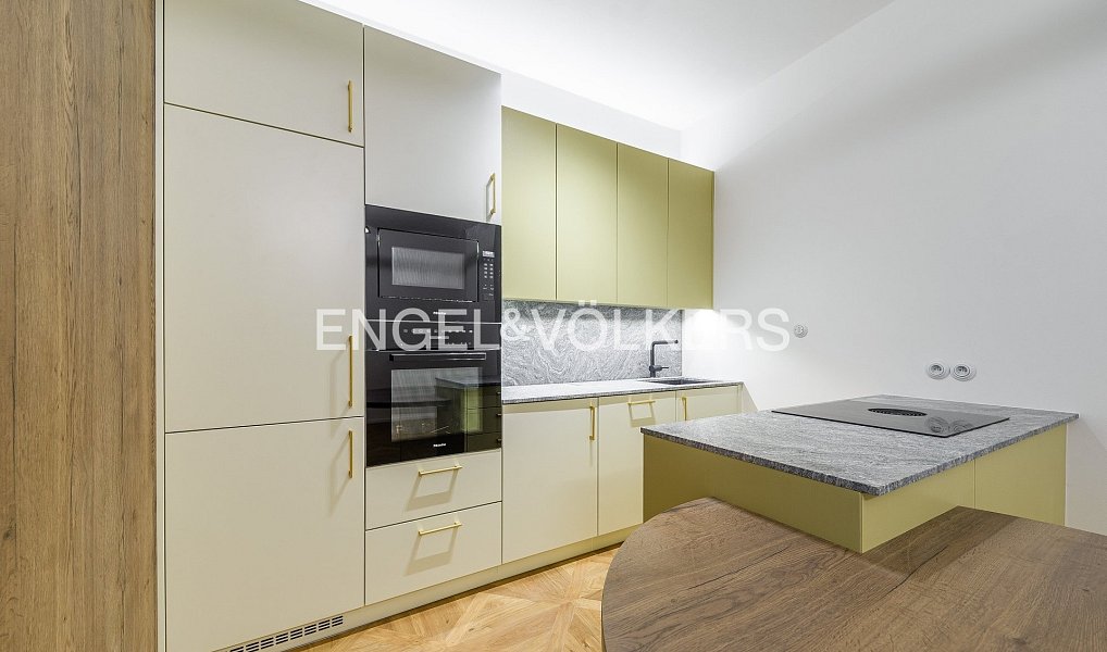 Pronájem bytu 2+kk 44 m², Praha – náhled fotky 3