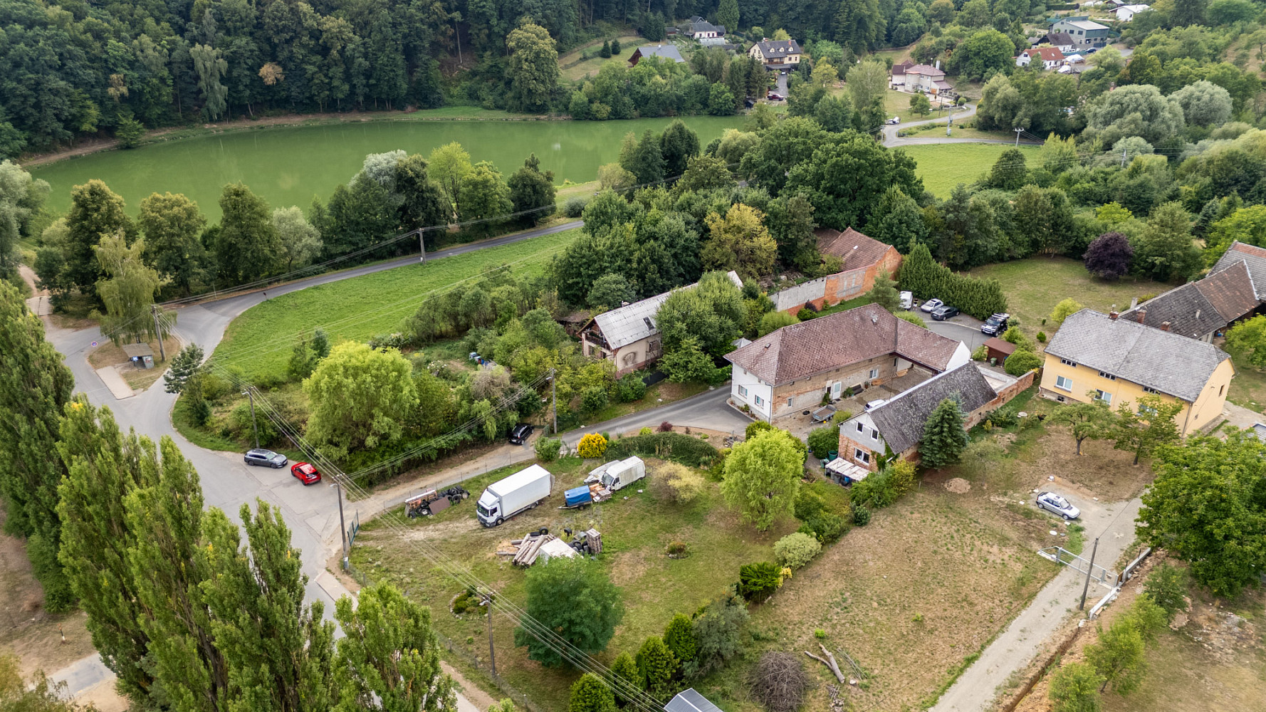 Prodej stavebního pozemku 4 214 m² – fotografie 4