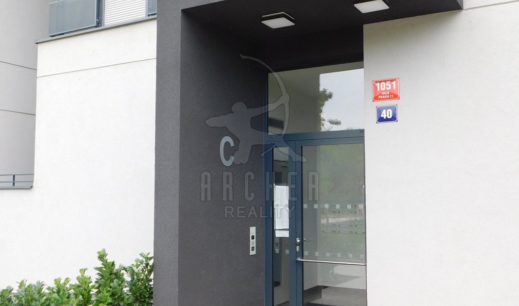 Prodej bytu 1+kk 43 m², Praha – náhled fotky 12