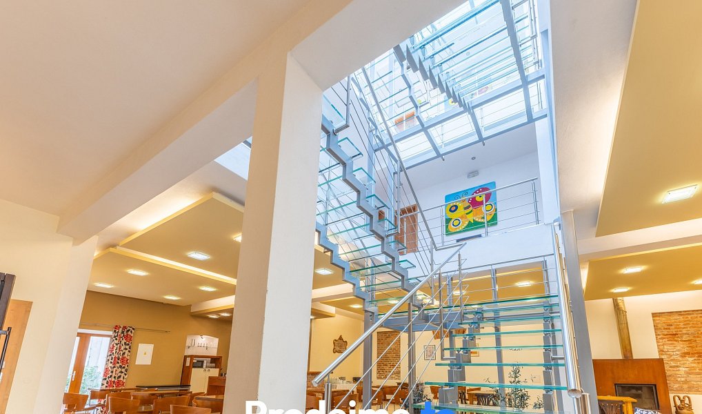 Prodej ubytovacího objektu 1 593 m², Znojmo – náhled fotky 11