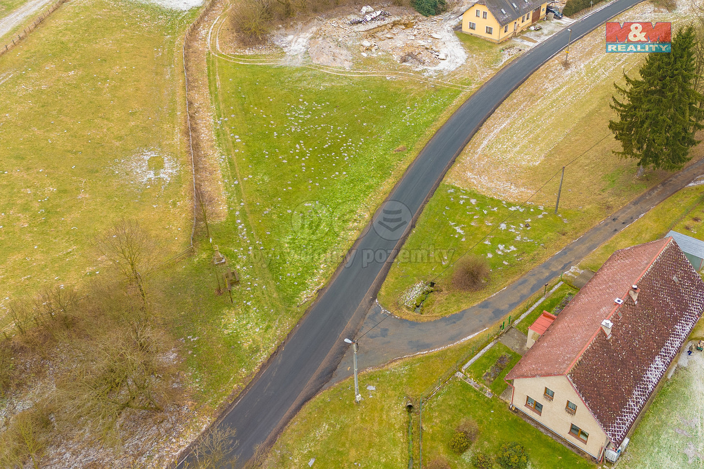 Prodej pozemku 387 m² – pohled 4