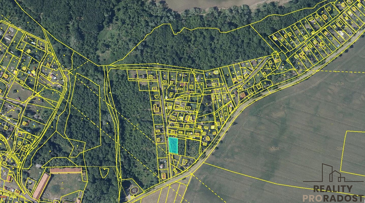 Prodej pozemku 585 m²