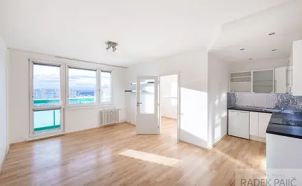 Prodej bytu 1+1 48 m², Kosmická, Praha 4 - Háje