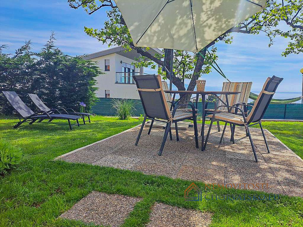 Prodej domu 200 m² s pozemkem 897 m² - Aanzicht 5