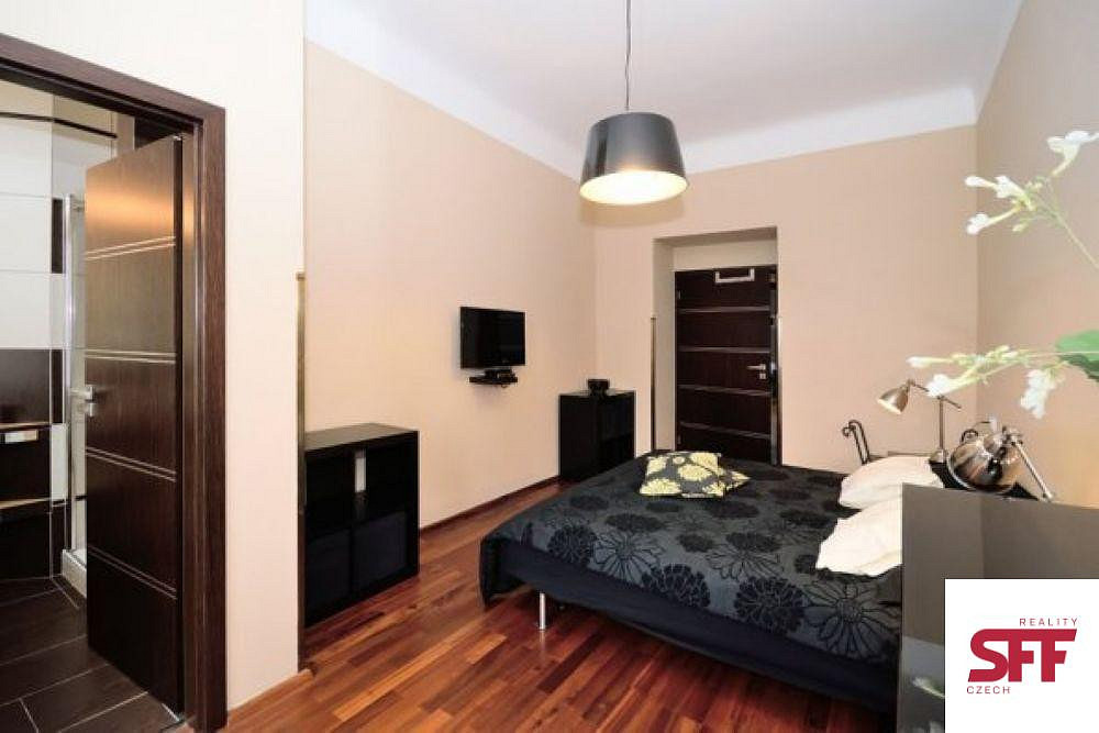 Pronájem bytu 2+kk 87 m² – fotografie 5
