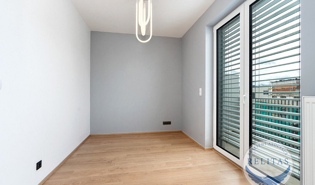 Prodej bytu 4+kk 145 m², Kladno – náhled fotky 10