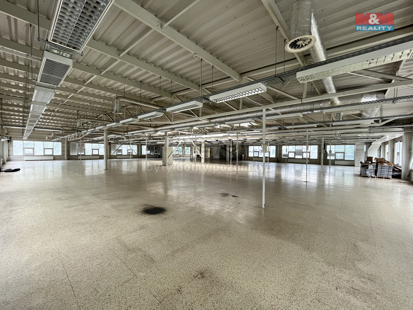 Pronájem skladovacích prostor 1 095 m² — photo 2