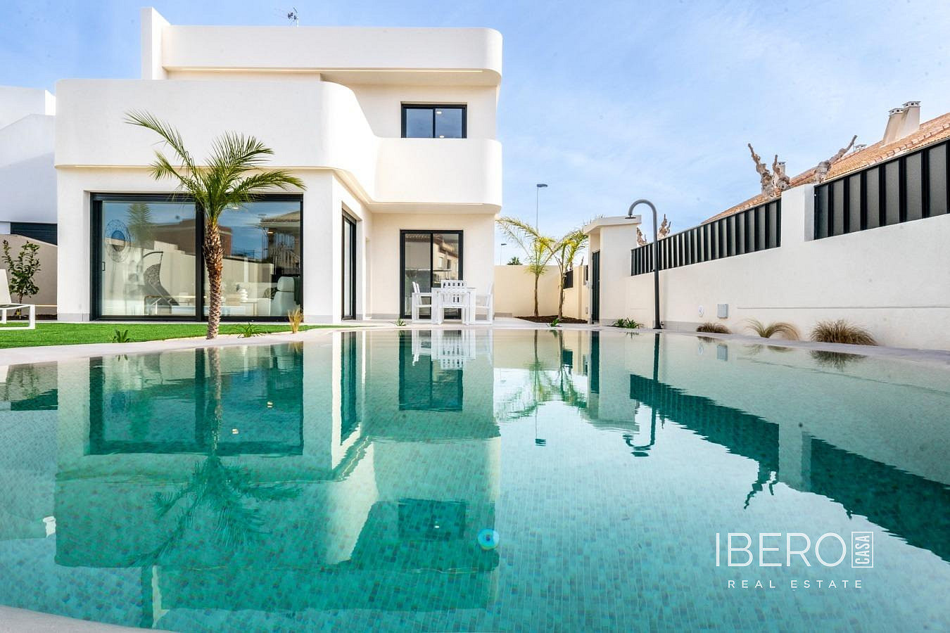 Prodej domu 110 m² s pozemkem 242 m²
