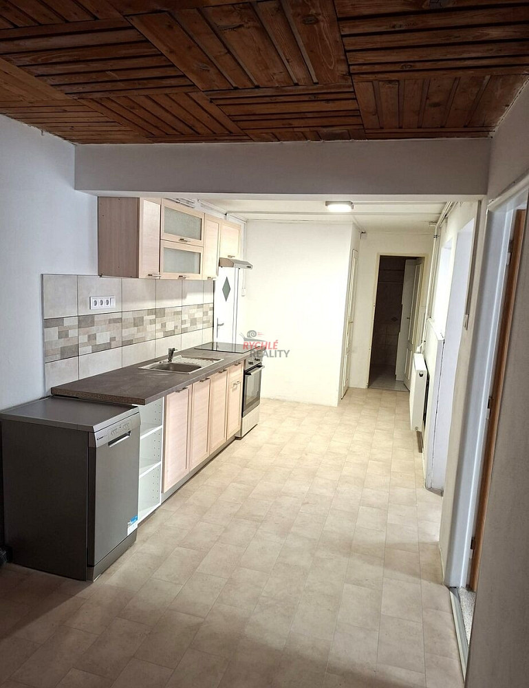 Pronájem bytu 2+1 85 m² — photo 2