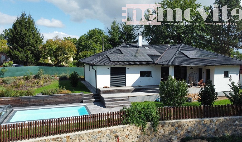 Prodej domu 157 m² s pozemkem 1 047 m², Sulice – náhled fotky 4