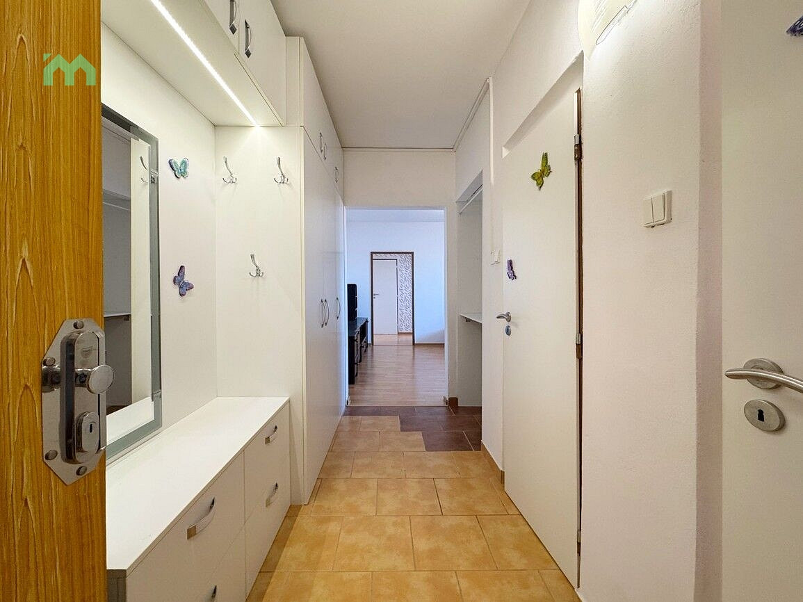 Pronájem bytu 3+1 72 m² – fotografie 3