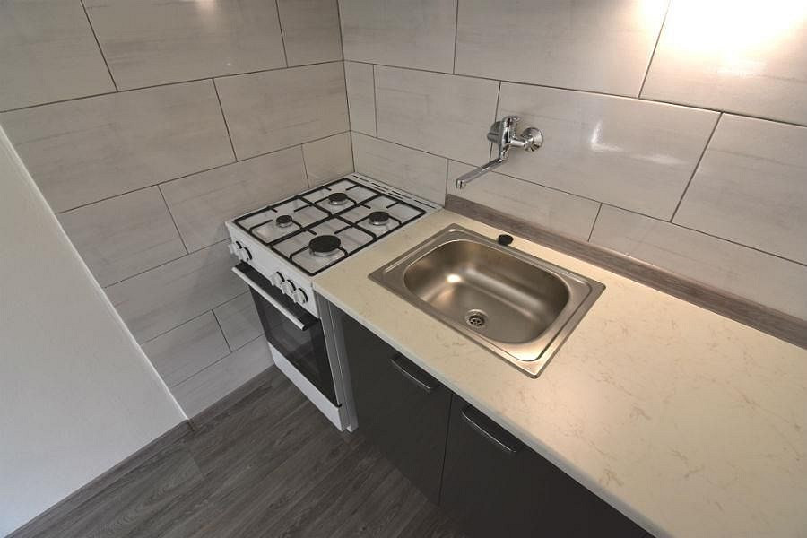 Pronájem bytu 1+1 36 m² – pohled 2