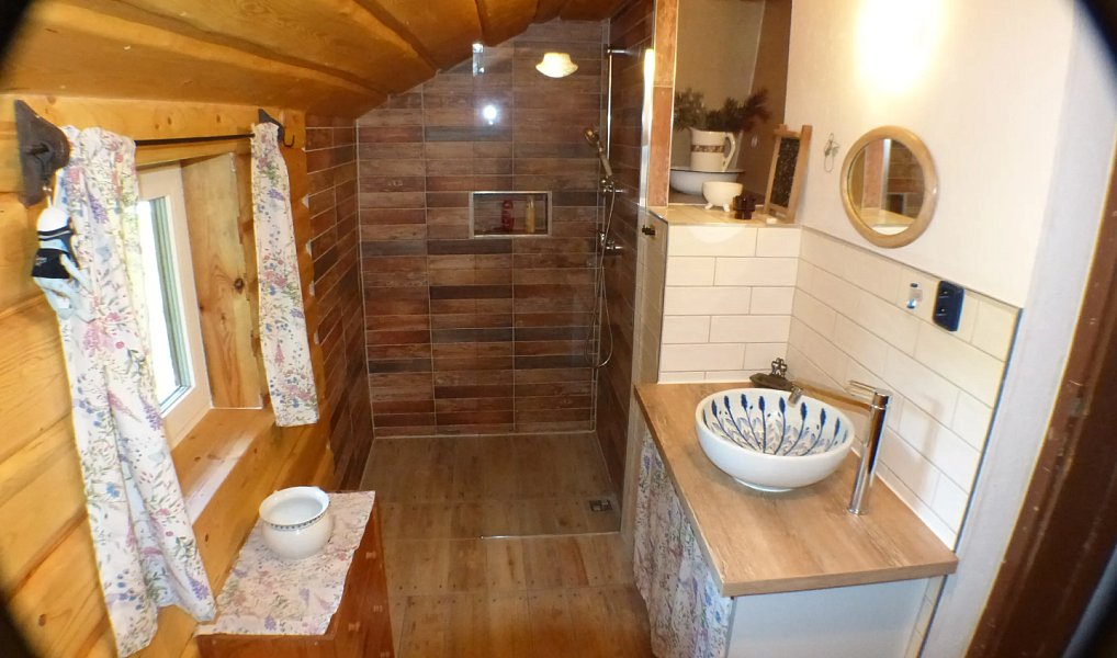 Prodej chalupy 100 m² s pozemkem 1 557 m², Horní Čermná – náhled fotky 17