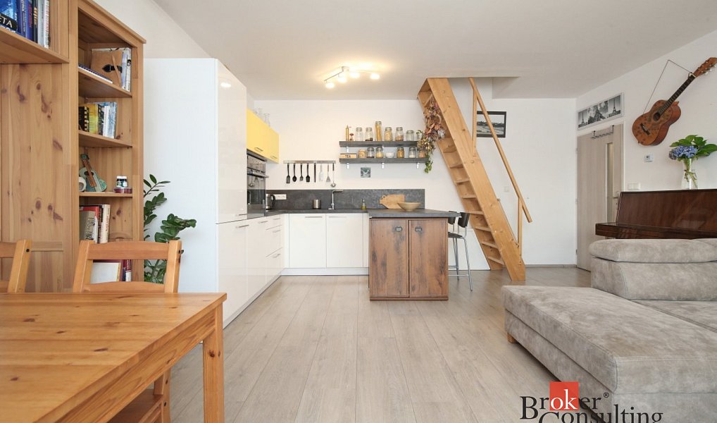 Prodej bytu 3+kk 74 m², Jinočany – náhled fotky 15