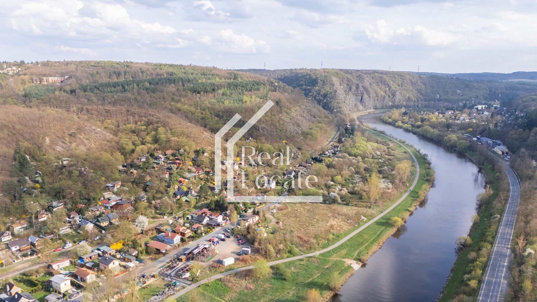 Prodej pozemku 5 450 m²