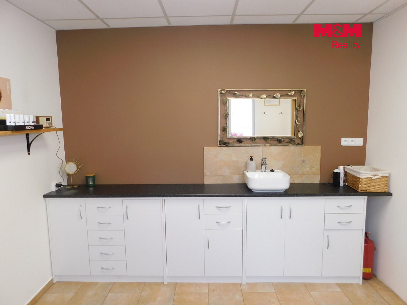 Pronájem obchodních prostor 11 m² – fotografie 2