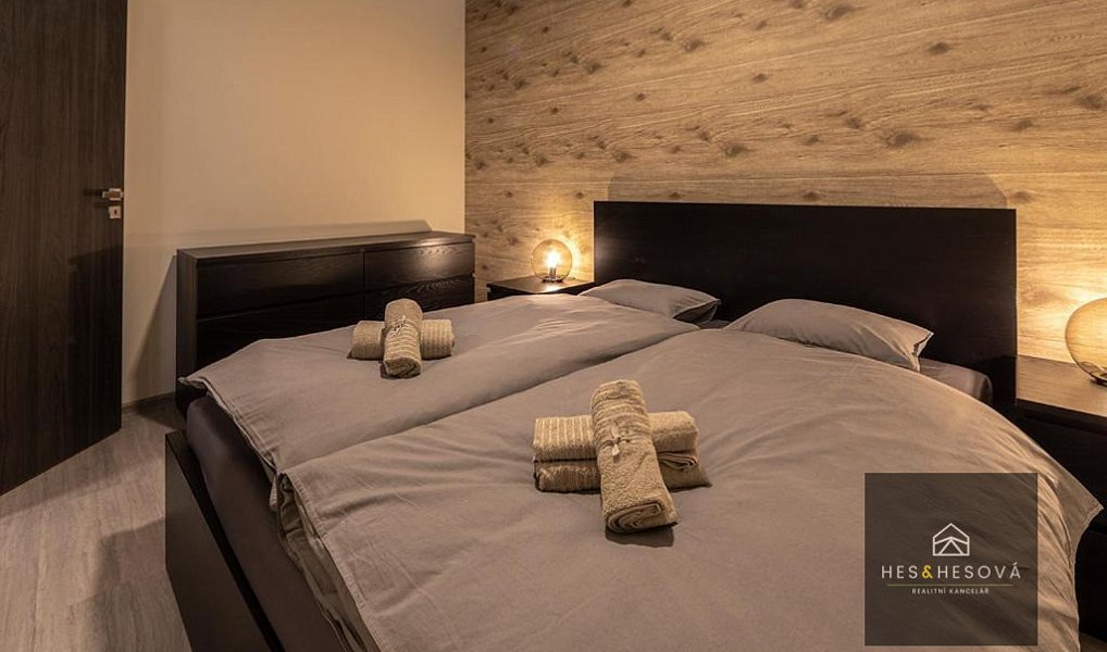 Prodej bytu 5+kk 124 m², Praha – náhled fotky 9