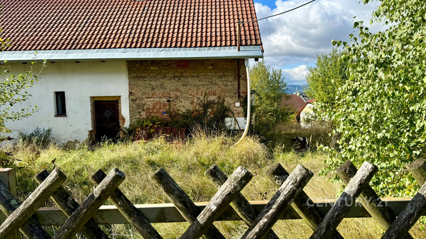 Prodej stavebního pozemku 878 m² rezervováno