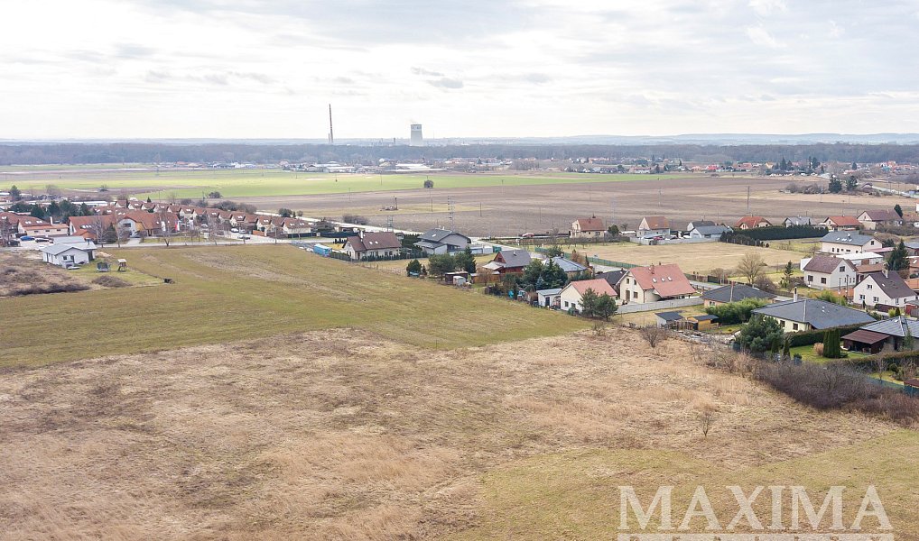 Prodej stavebního pozemku 896 m², Kly – náhled fotky 2