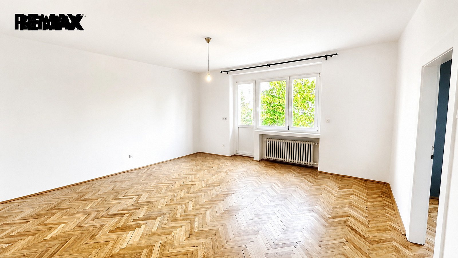 Pronájem bytu 3+kk 81 m² – fotografie 4